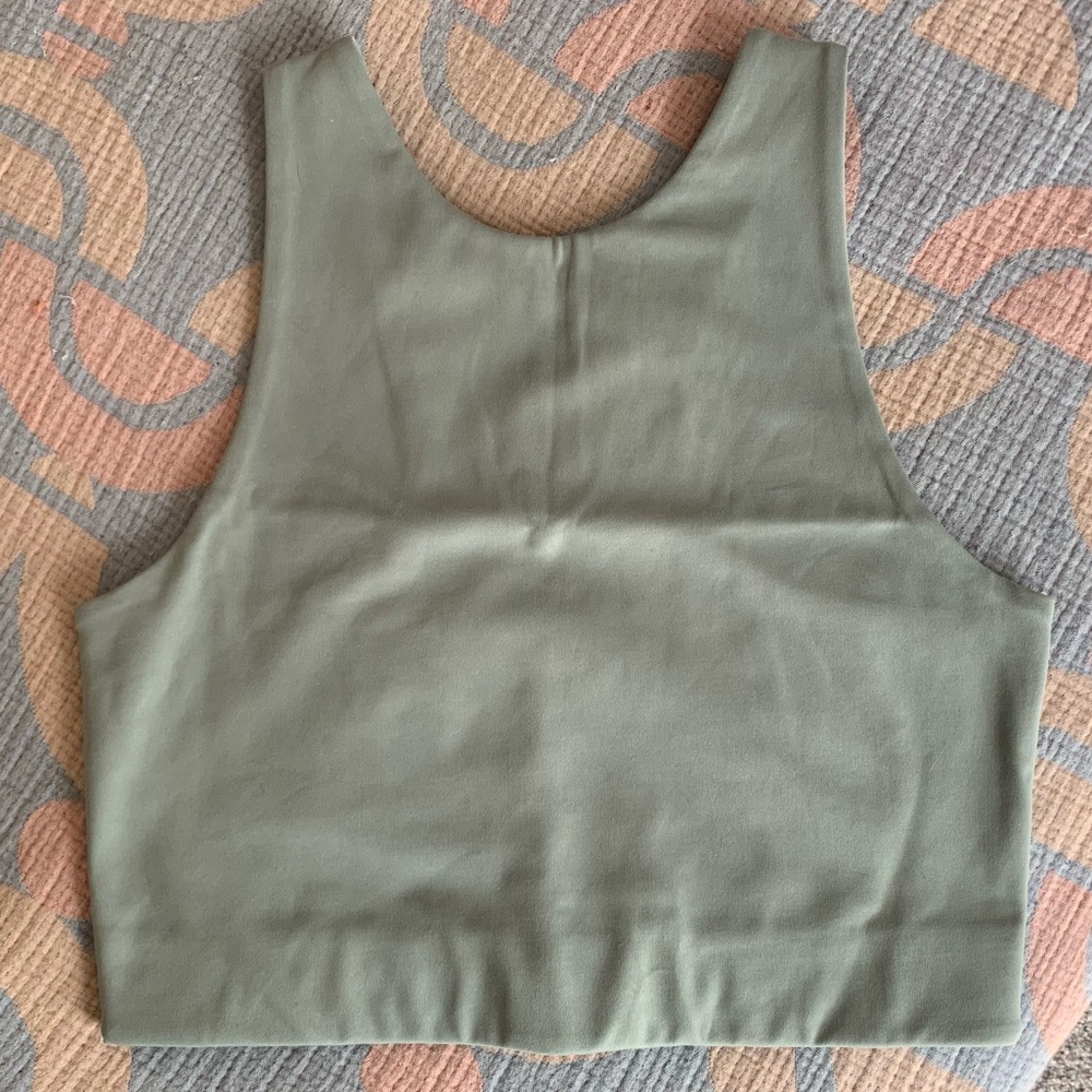 Girlfriend Collective Dylan Bra in Agave (size medium)